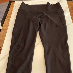 NWOT Old Navy Active black high waisted leggings, large.